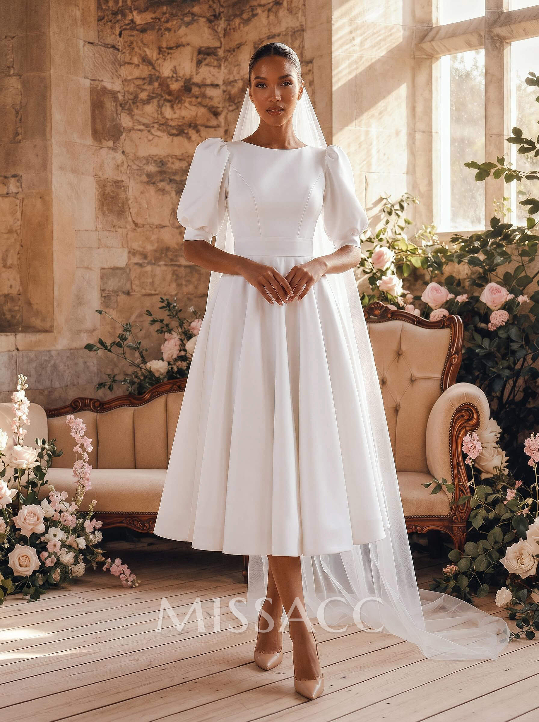 Short Chic Wedding Dresses With Satin Back Hole