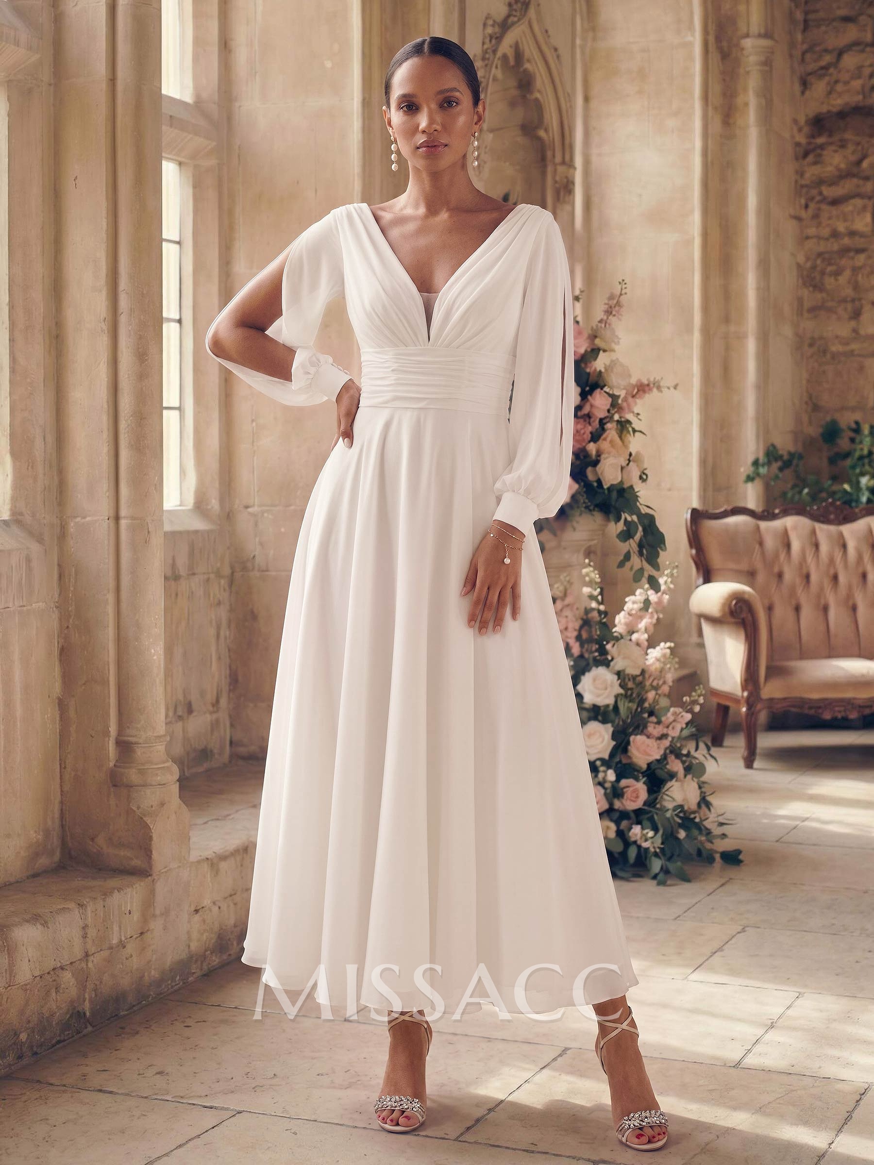 Long Sleeves Short Wedding Dresses With Chiffon A-Line
