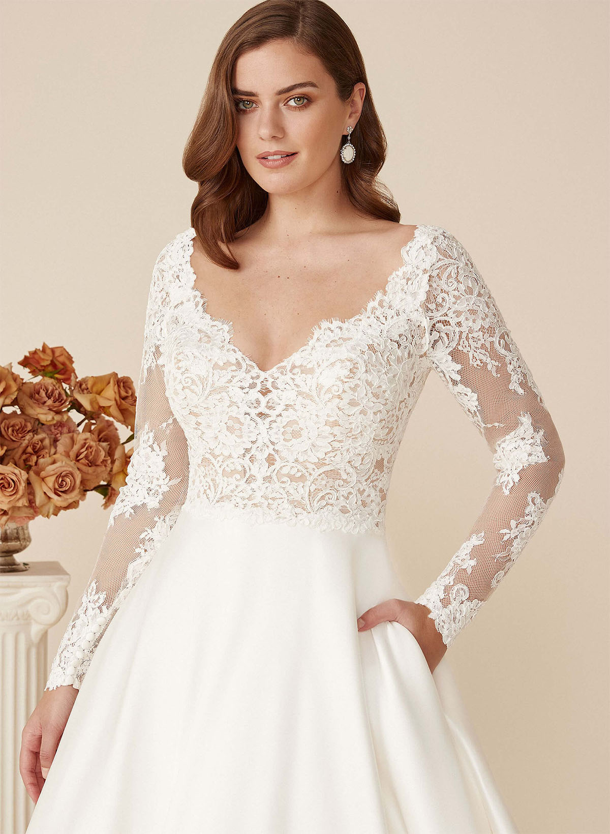 Long Sleeves Lace Ball-Gown Wedding Dresses With Satin