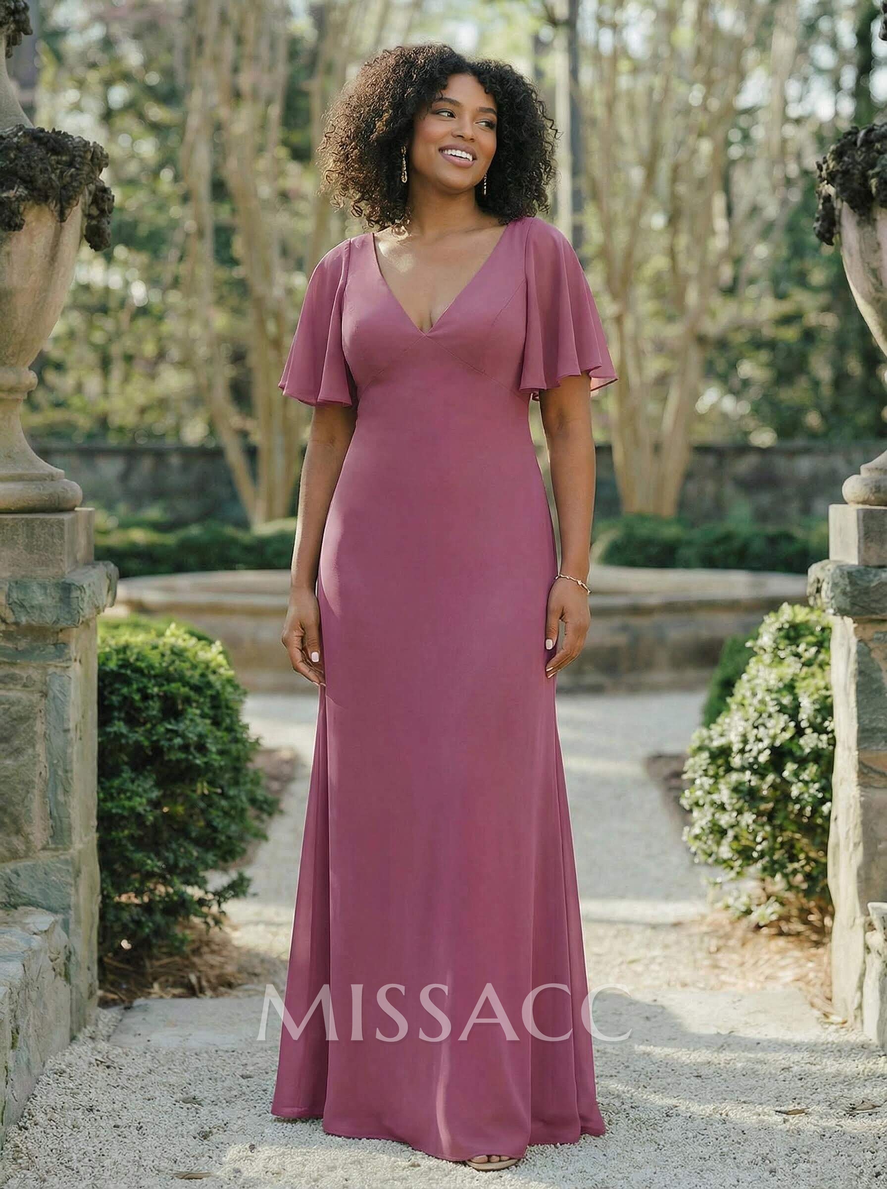 Short Sleeves Sheath/Column Bridesmaid Dresses With Back Hole