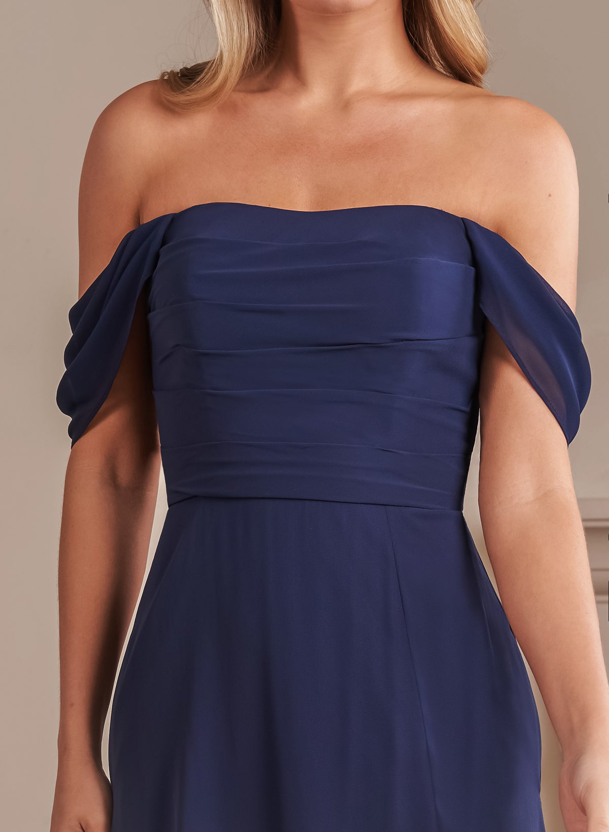 Short Off-the-Shoulder Bridesmaid Dresses With A-Line Chiffon