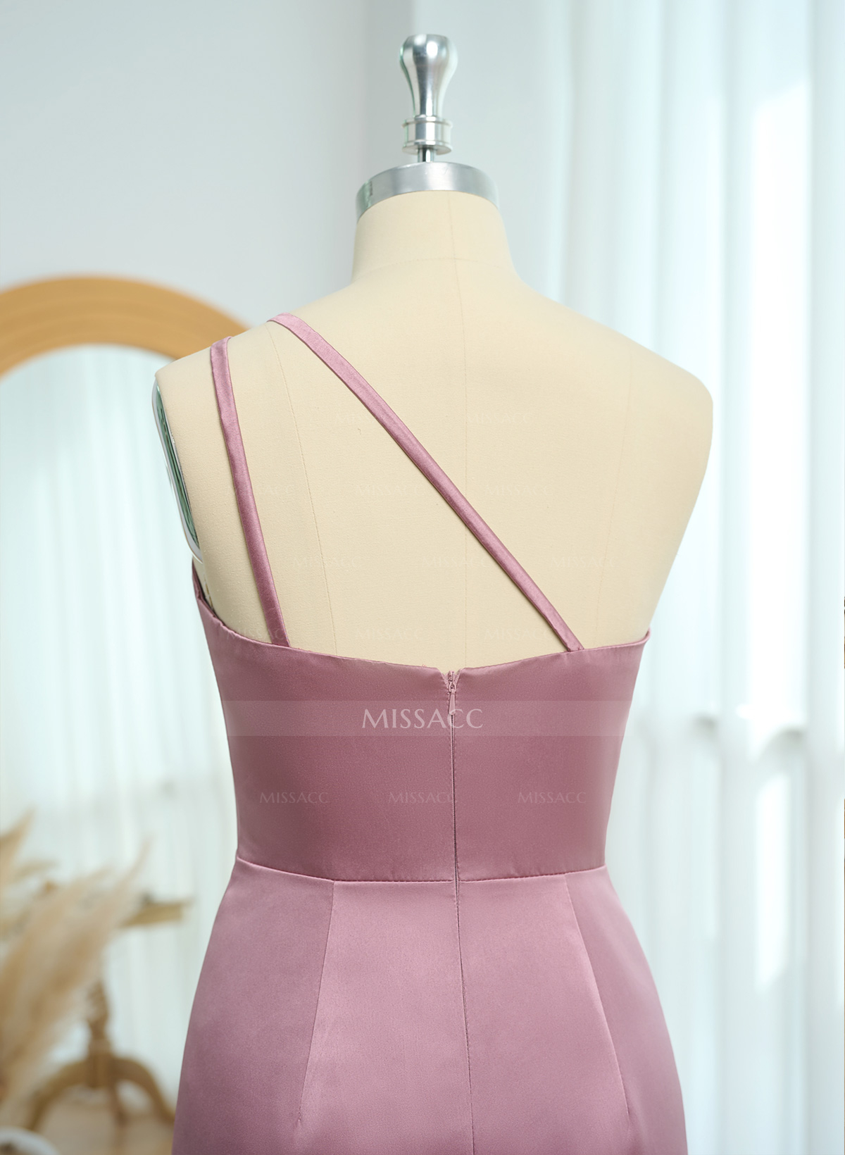 One-Shoulder Trumpet/Mermaid Satin Bridesmaid Dresses