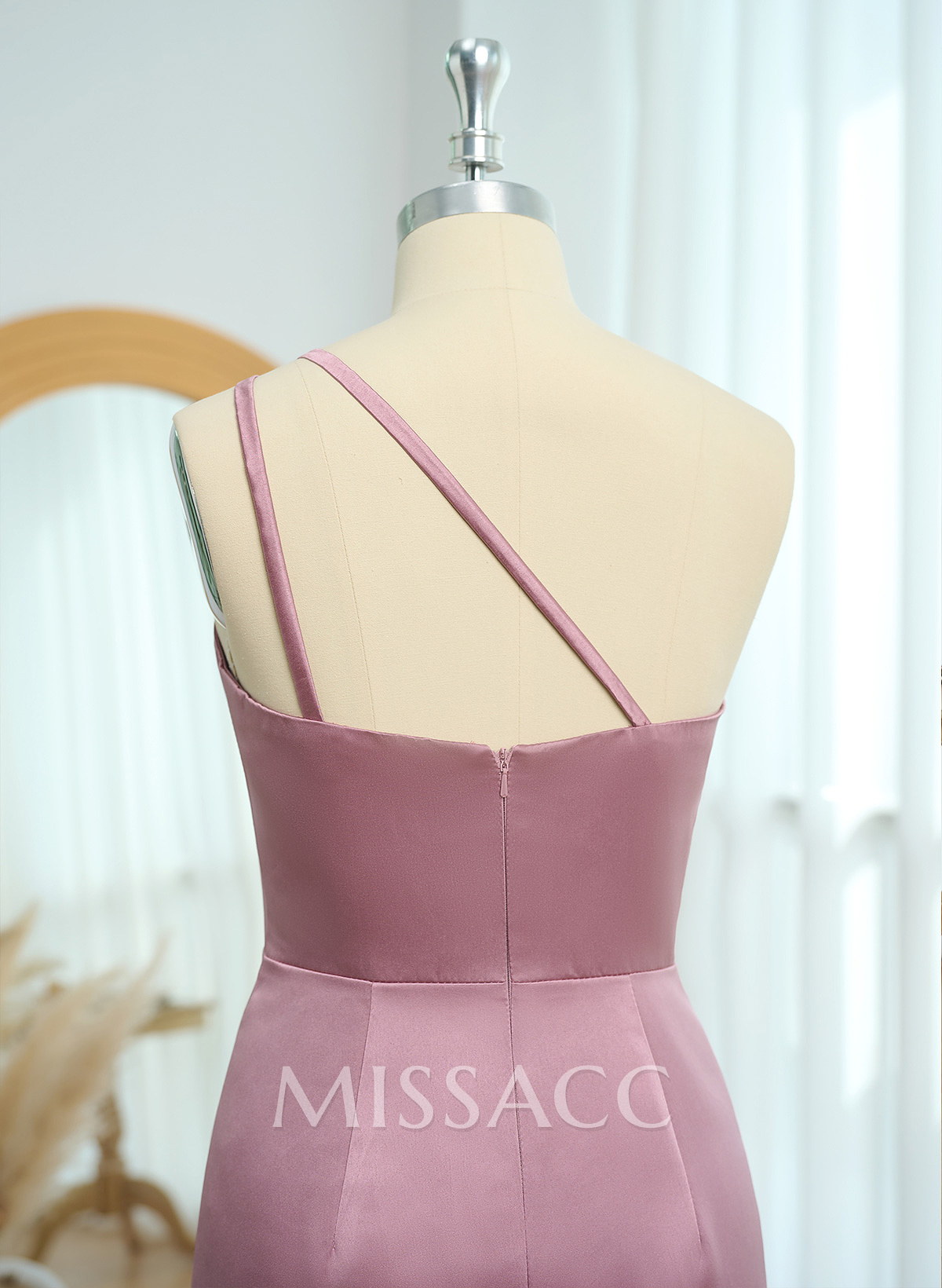 One-Shoulder Trumpet/Mermaid Satin Bridesmaid Dresses