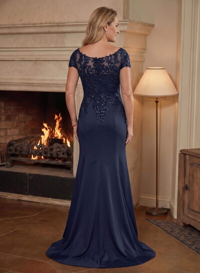 Elegant Lace Sheath/Column Mother Of The Bride Dresses