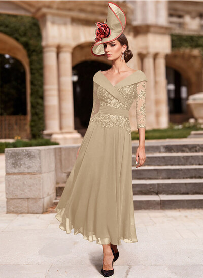 A-Line V-Neck 3/4 Sleeves Chiffon Mother Of The Bride Dresses With Lace