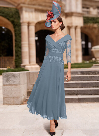 A-Line V-Neck 3/4 Sleeves Chiffon Mother Of The Bride Dresses With Lace