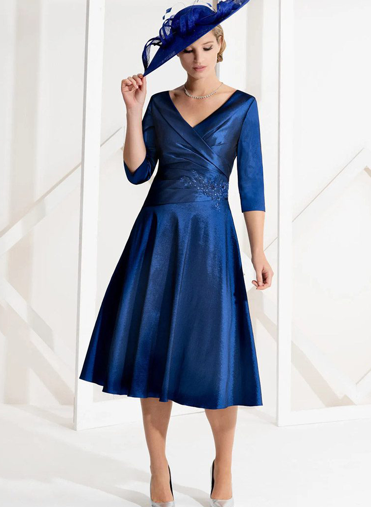 Knee-length Satin V-neck Mother of the Bride Dresses With Lace