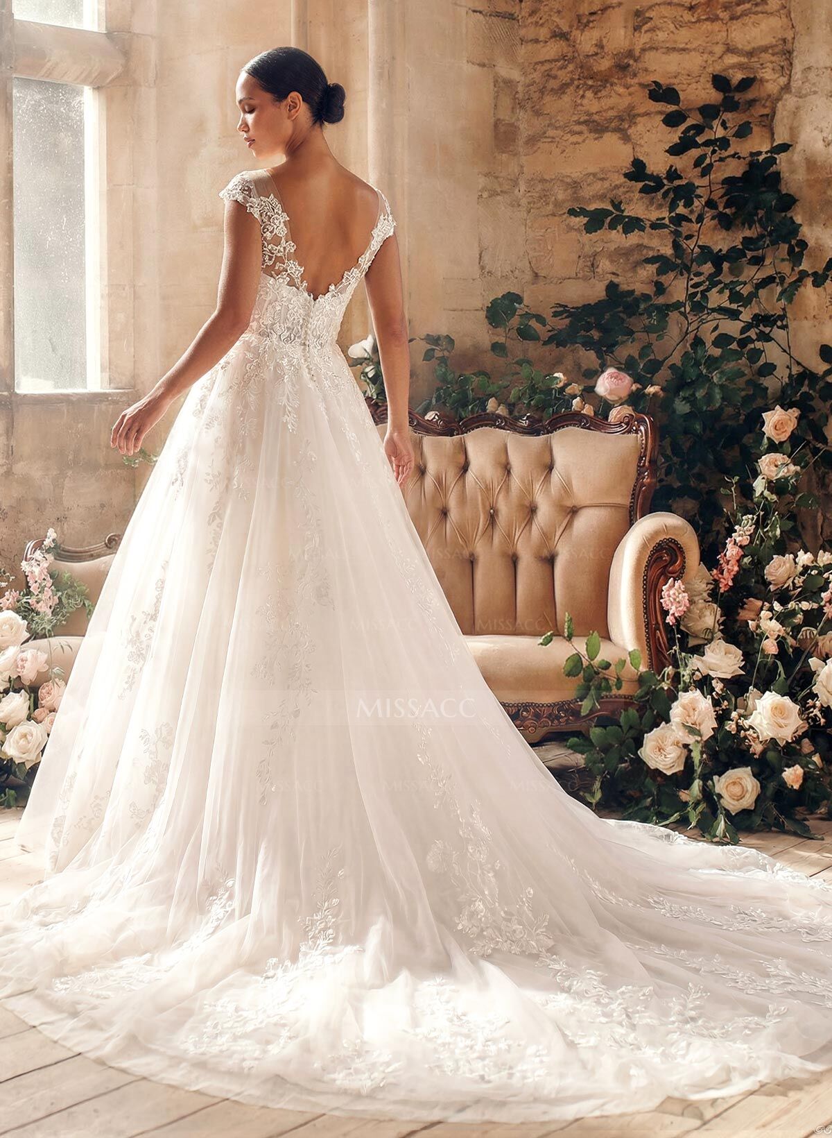 A-Line Princess Wedding Dress With Appliques Lace