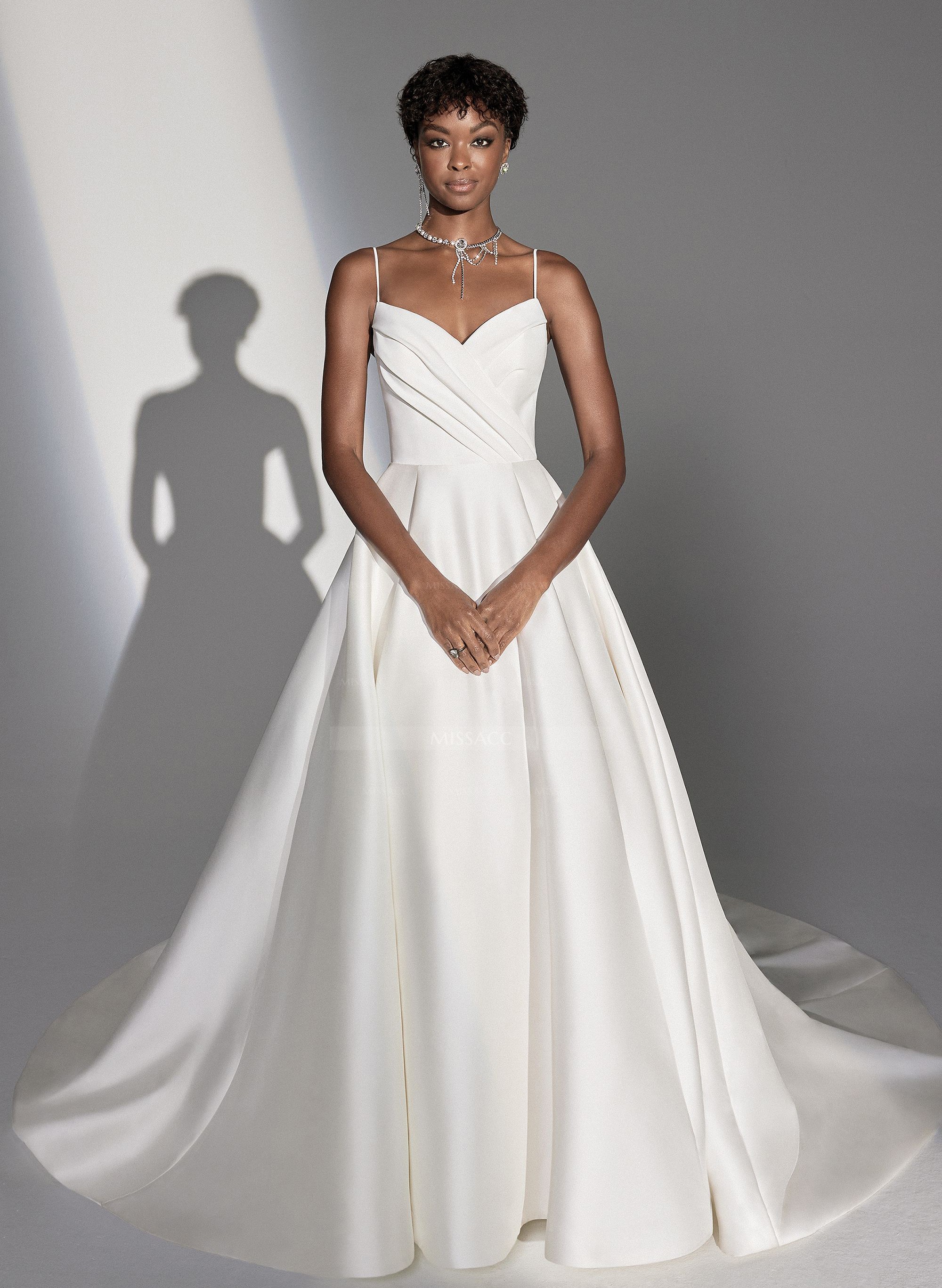 Ball-Gown Open Back Bow Wedding Dresses With Satin