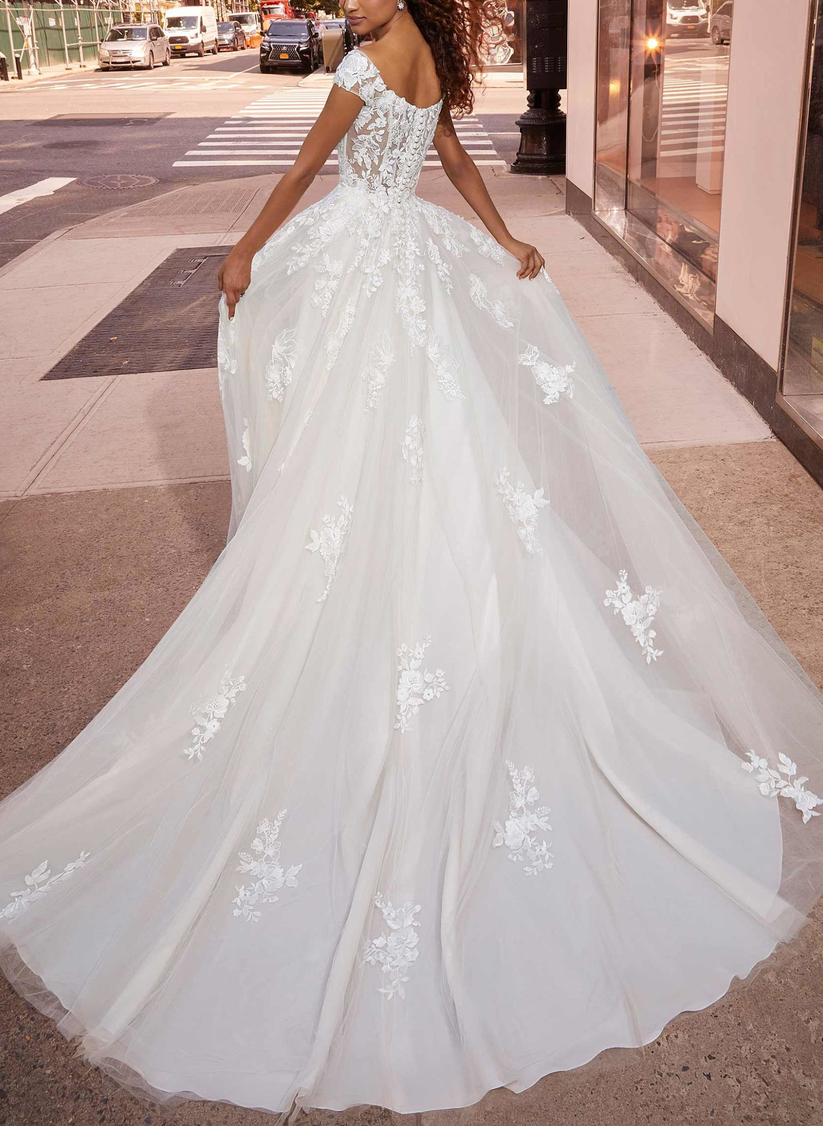 Lace Off-the-Shoulder  Ball-Gown Wedding Dresses 