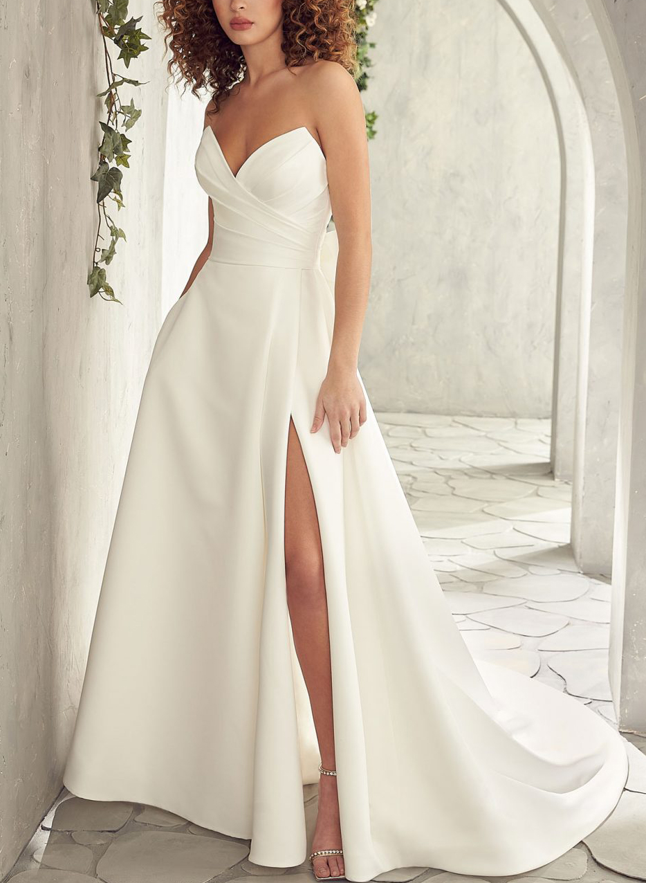 Strapless  Ball-Gown Wedding Dresses With Bow