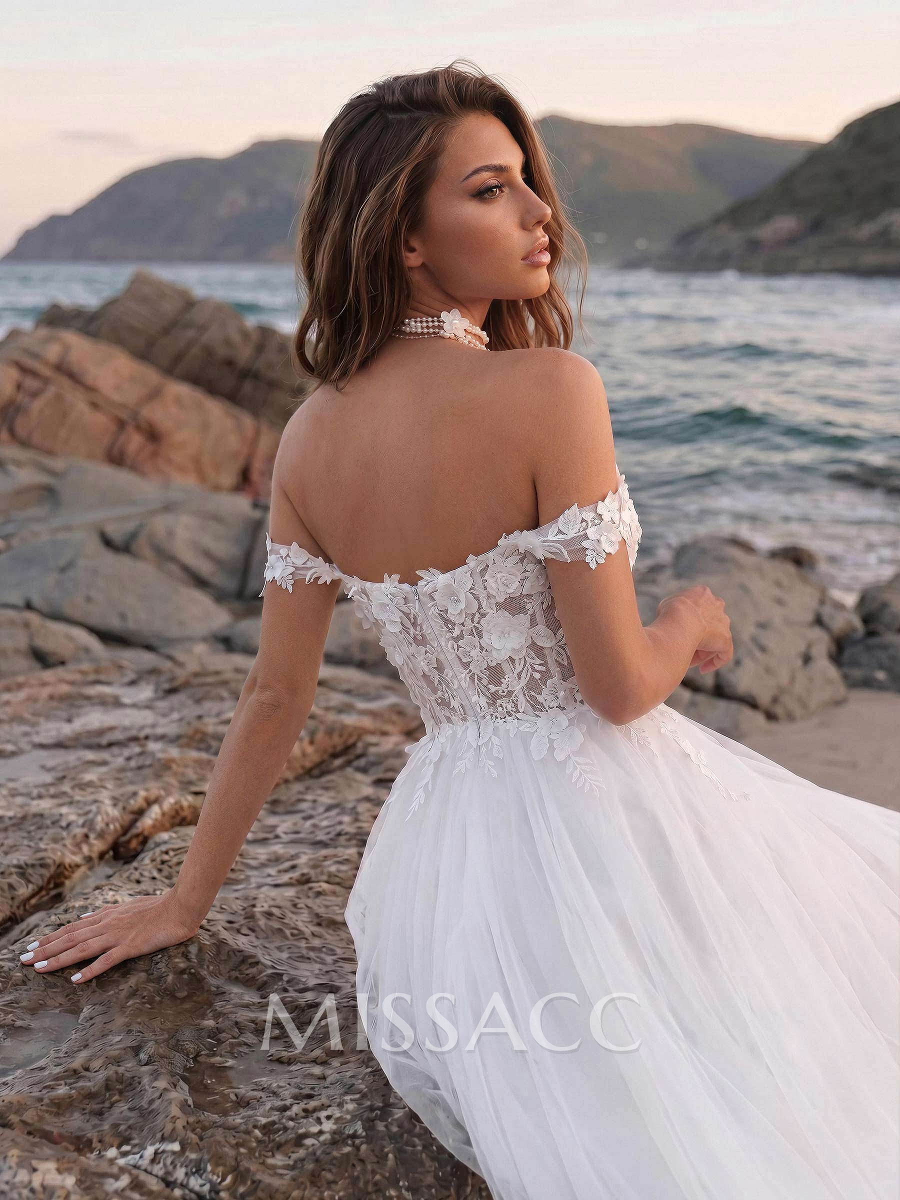 Boho Lace Princess Off-The-Shoulder Wedding Dresses With Tulle
