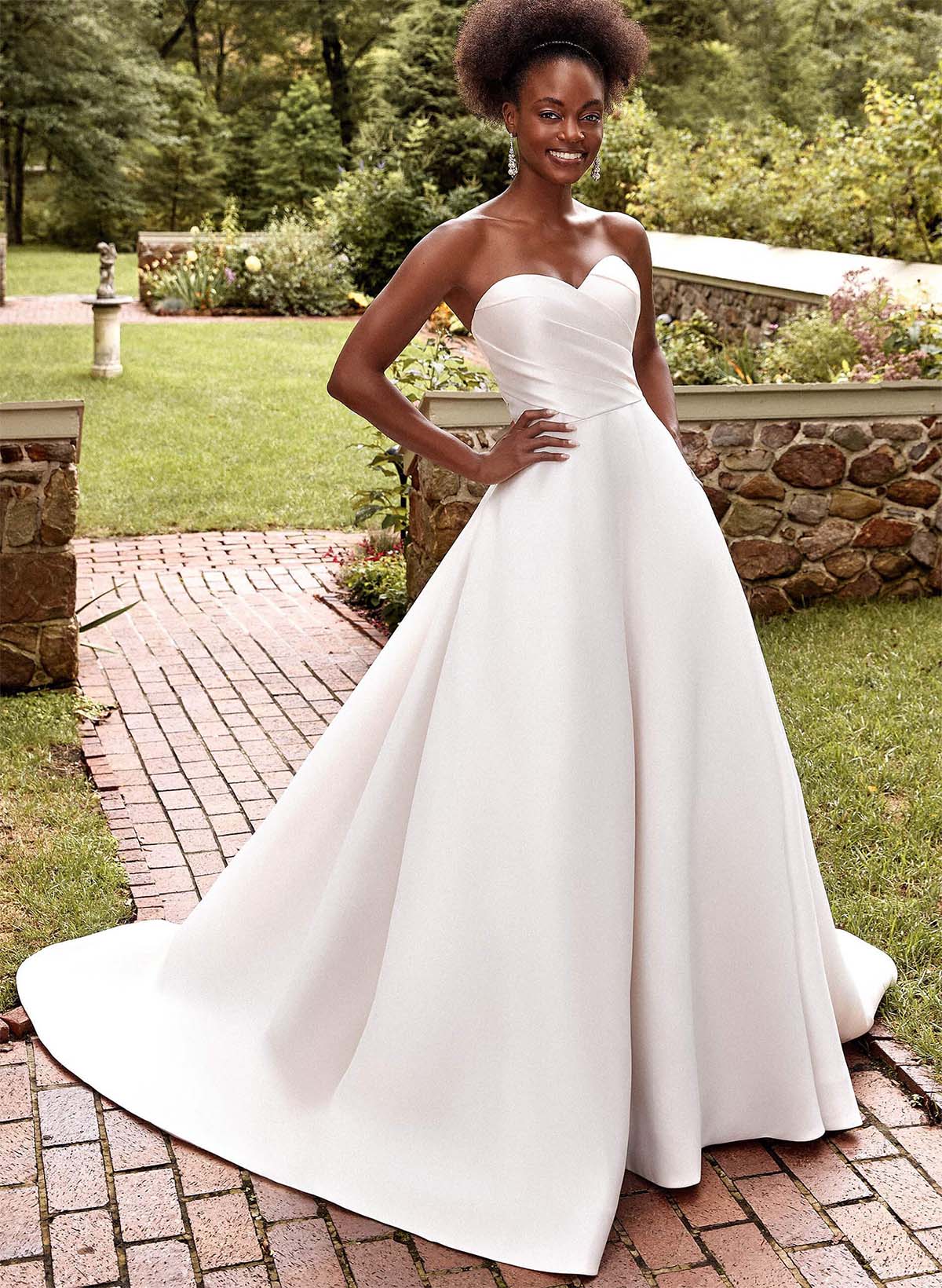 Sweetheart Modern Wedding Dresses With Satin