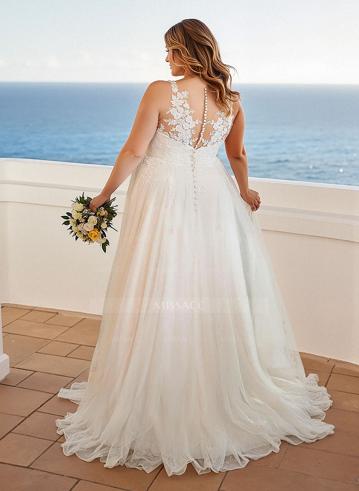 Curve Lace Wedding Dresses With Romantic Tulle