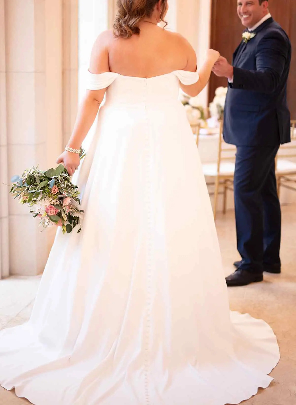 Ball-Gown Off-the-Shoulder Wedding Dresses With Satin 