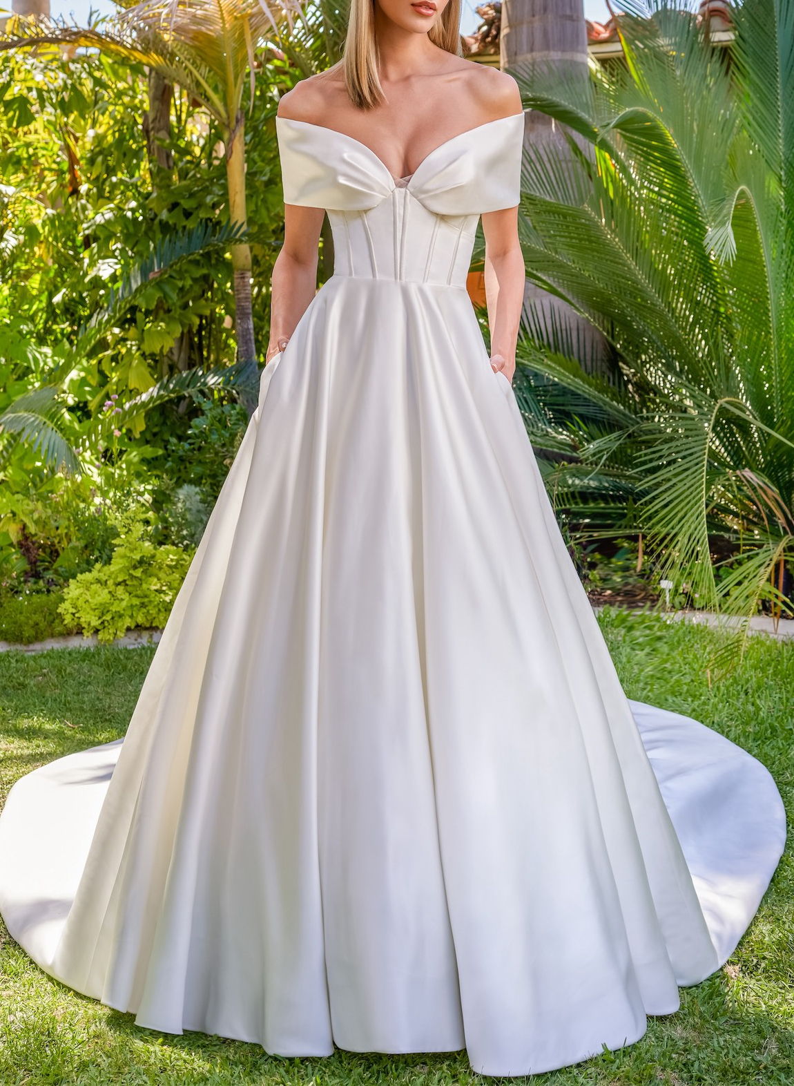 Modern Corset Off-the-Shoulder Wedding Dresses With Ball-Gown Satin ...