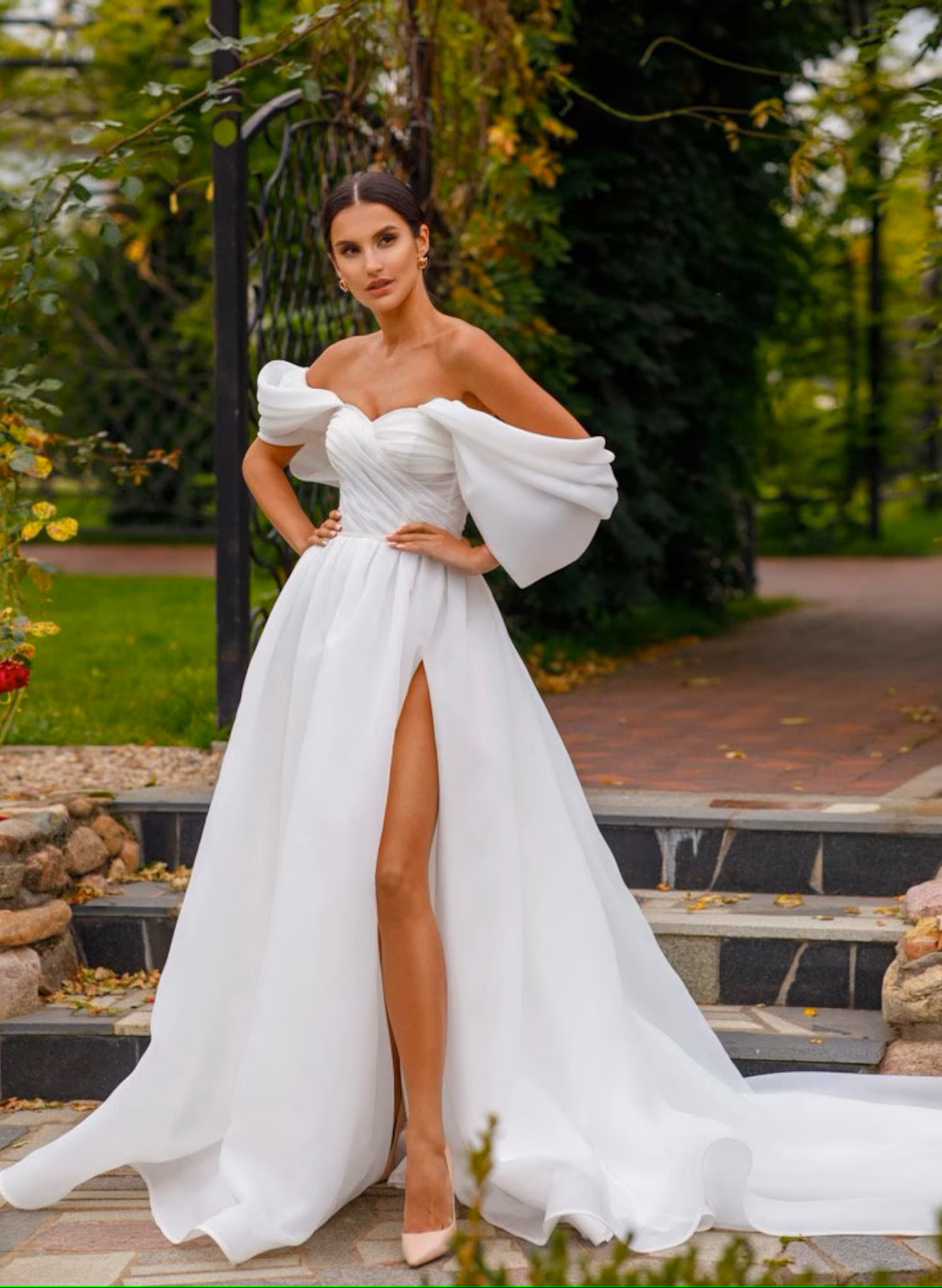 Off-The-Shoulder Boho Wedding Dresses With Romantic Organza