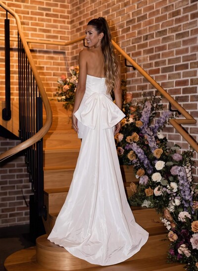 Little White Short Strapless  Wedding Dresses
