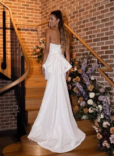 Little White Short Strapless  Wedding Dresses