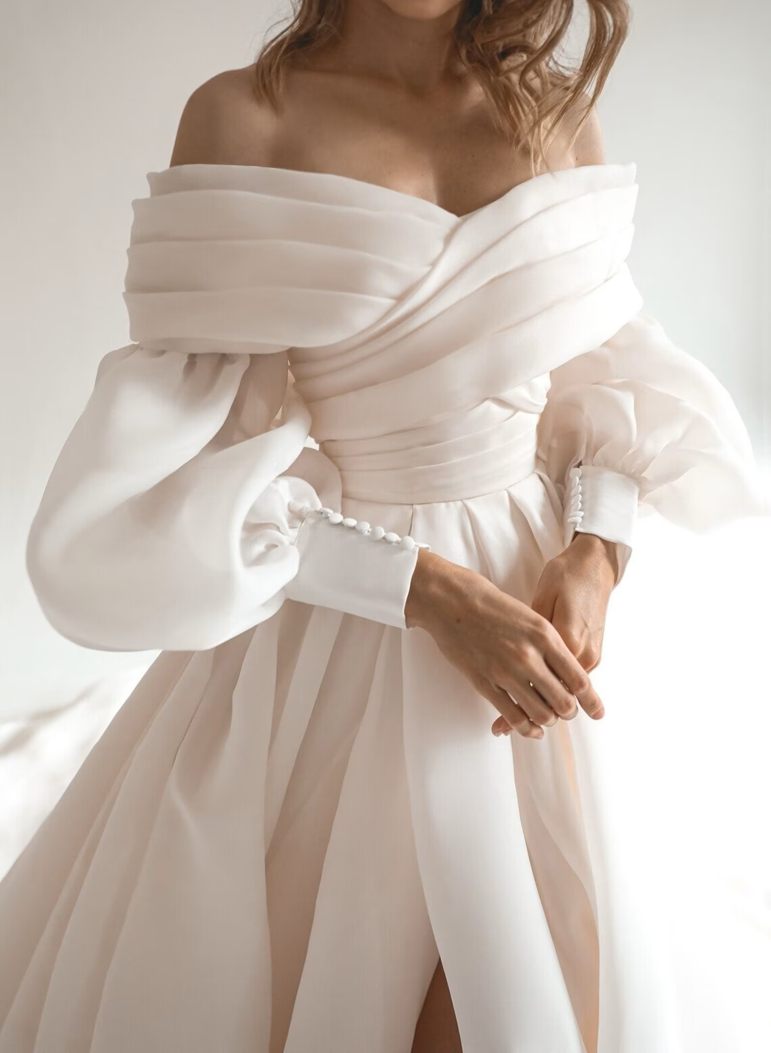 Romantic Long Sleeves Off-The-Shoulder Wedding Dresses