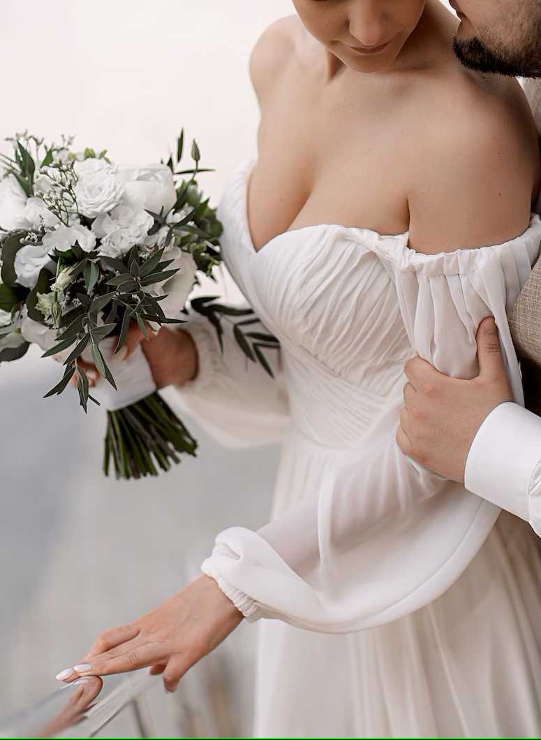 A-Line Sweetheart Long Sleeves Sweep Train Chiffon Wedding Dresses