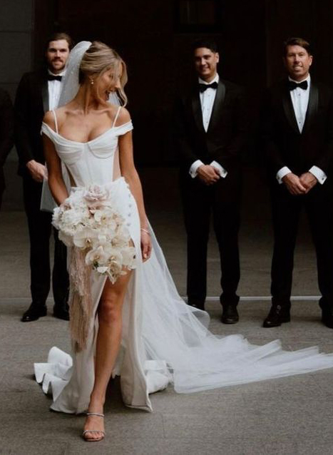 Simple Off-The-Shoulder Slit Wedding Dresses