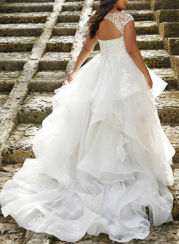 Classic Elegant Lace Wedding Dresses With Cascading Ruffles