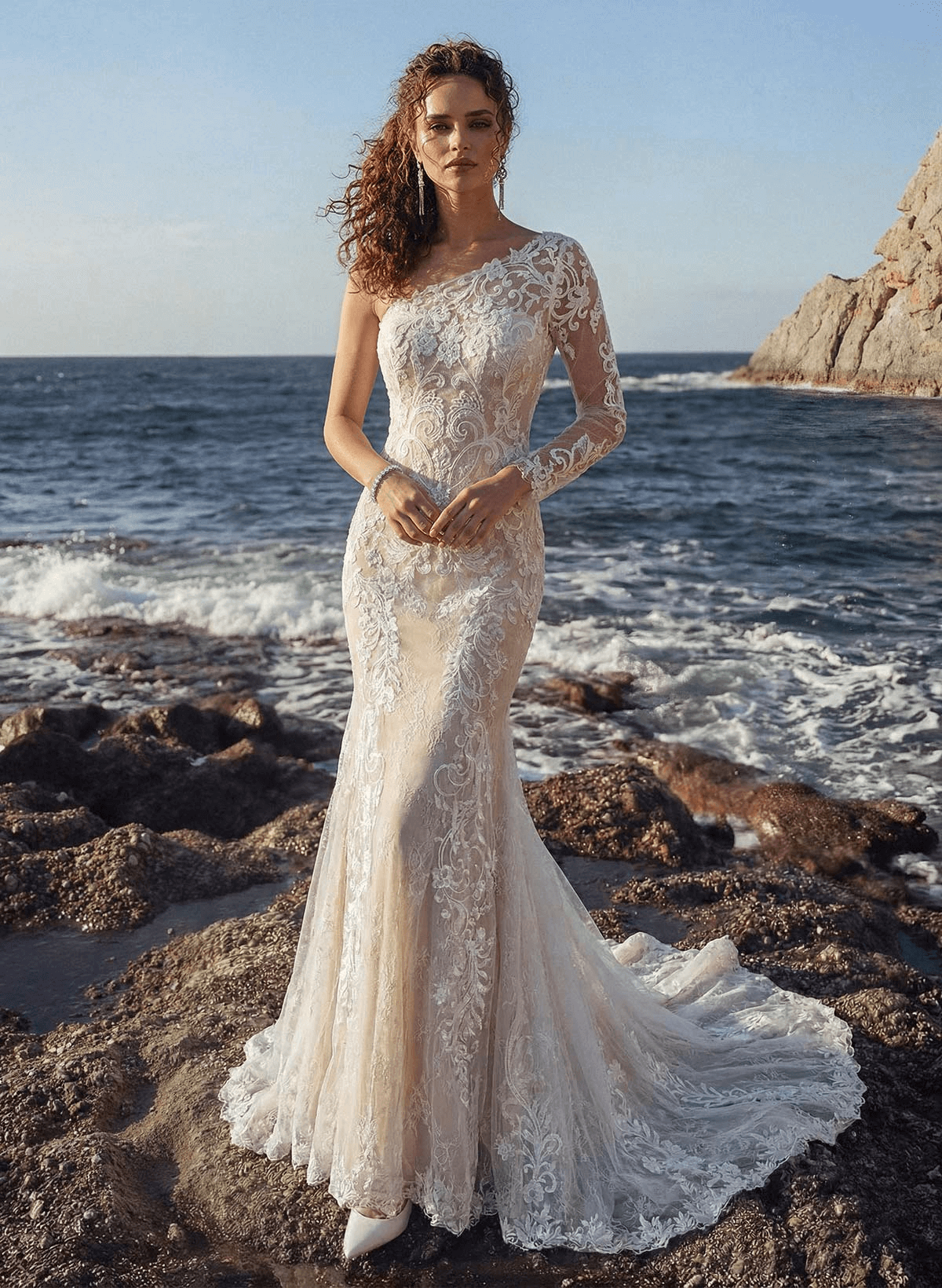 Luxury Lace One-Shoulder Long Sleeves Mermaid Wedding Dresses
