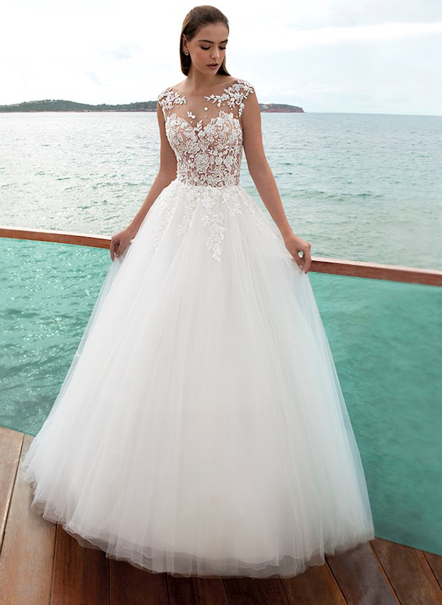 Beach Boho Lace Wedding Dresses With Tulle