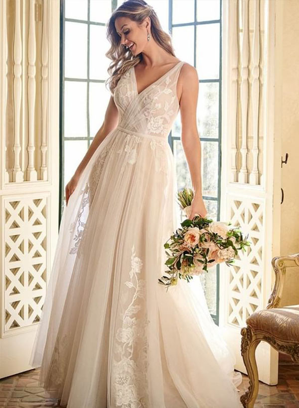 A-Line V-neck Sleeveless Tulle Wedding Dresses With Appliques Lace