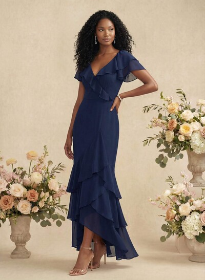 Sheath/Column V-neck Short Sleeves Chiffon Bridesmaid Dresses With Ruffle
