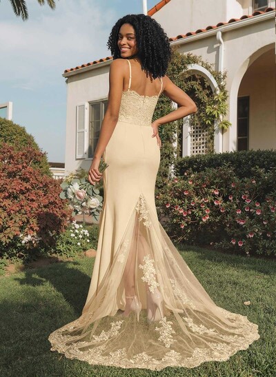 Trumpet/Mermaid Sweetheart Elastic Satin Bridesmaid Dresses With Appliques Lace
