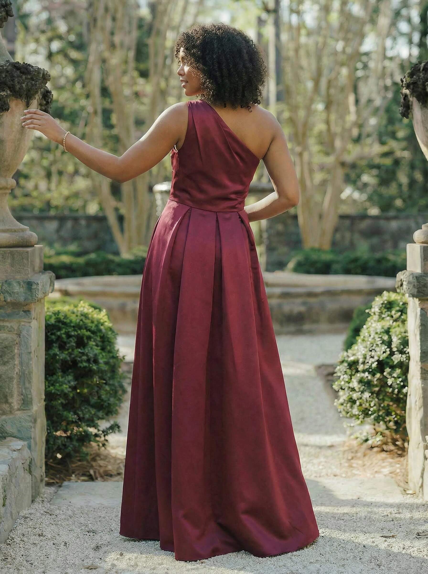 Wine Satin One-Shoulder A-Line Bridesmaid Dresses With Pockets