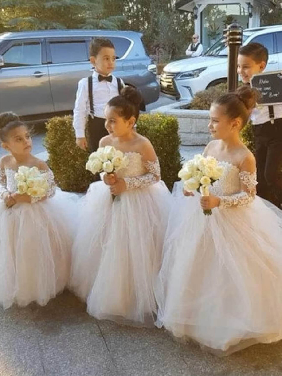 Ball Gown Princess Lace Tulle Flower Girl Dresses