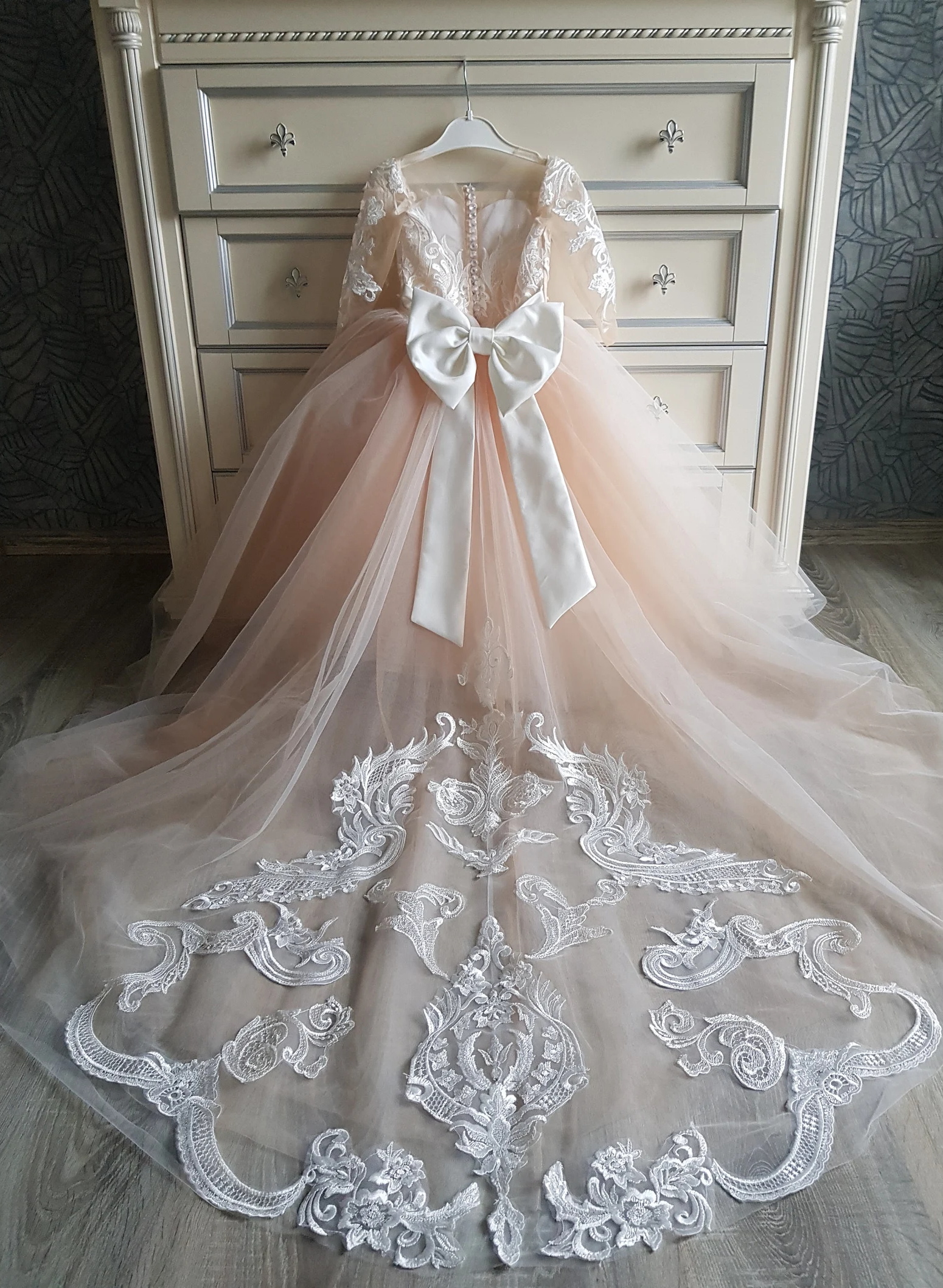 Luxury Ball Gown Princess Lace Tulle Flower Girl Dresses