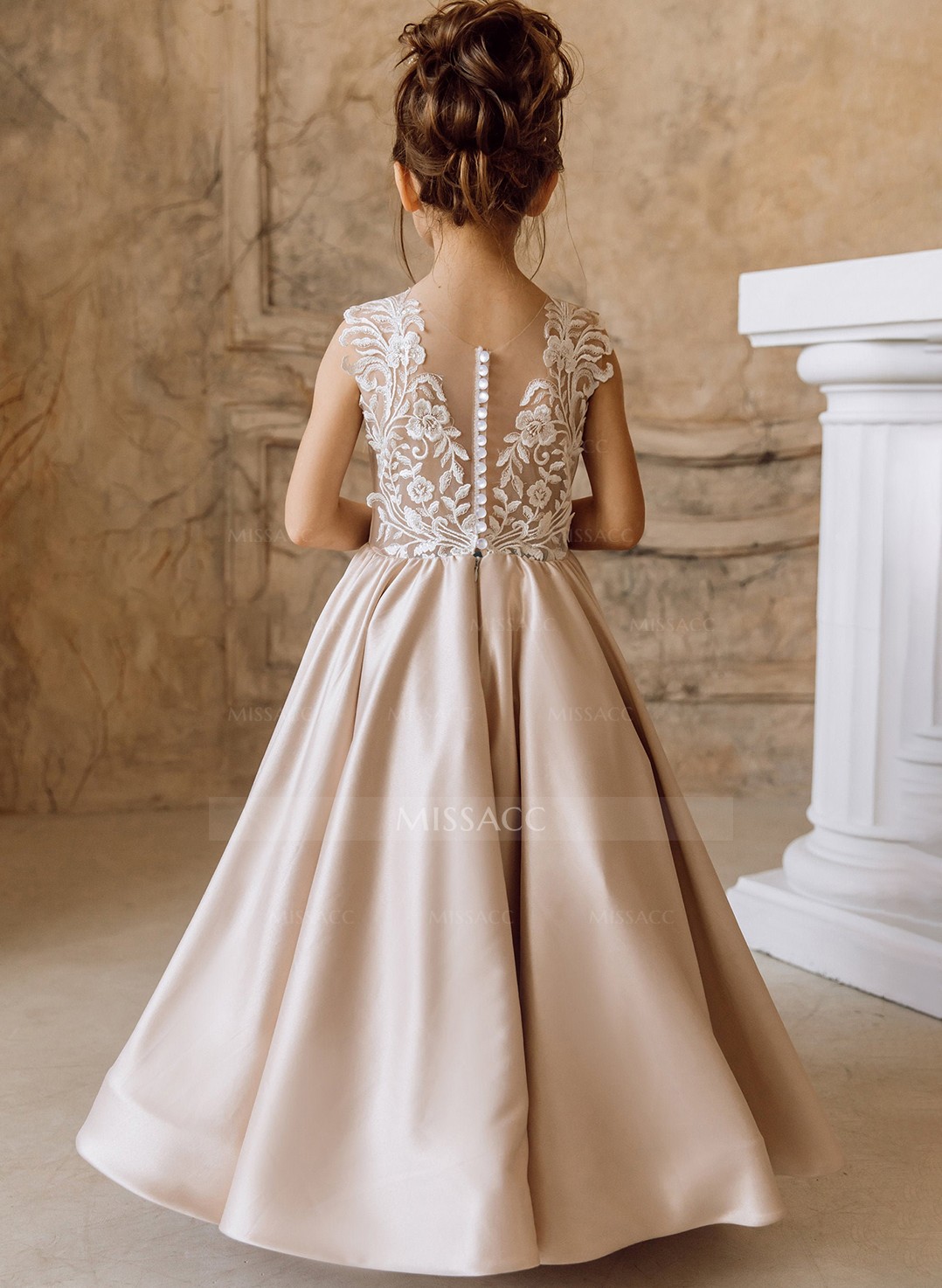 Ball-Gown/Princess Champagne Satin Lace Flower Girl Dresses