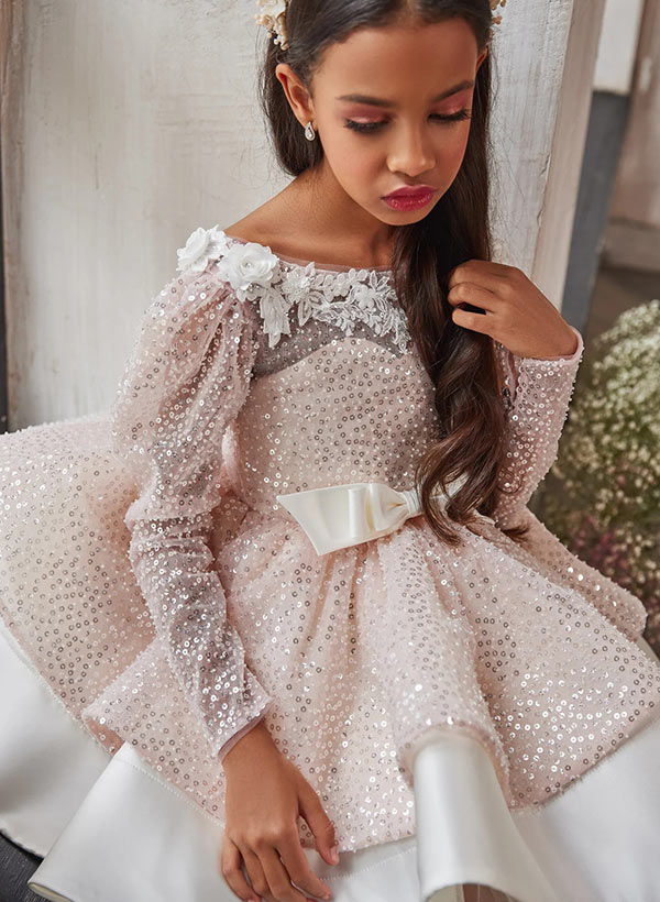 A-Line Scoop Neck Long Sleeves Knee-Length Flower Girl Dresses With Appliques Lace