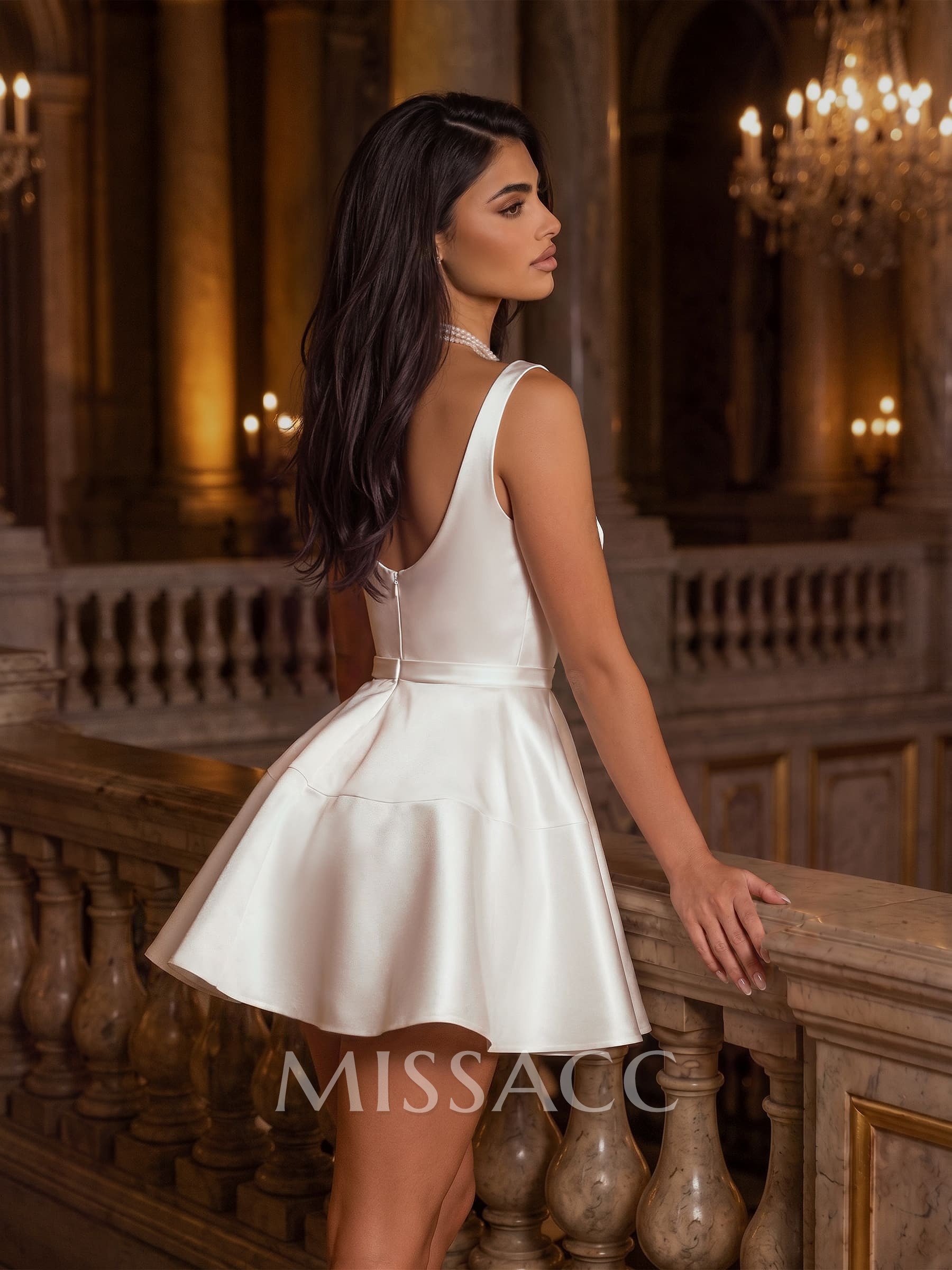 A-Line Scoop Neck Sleeveless Short/Mini Satin Homecoming Dresses