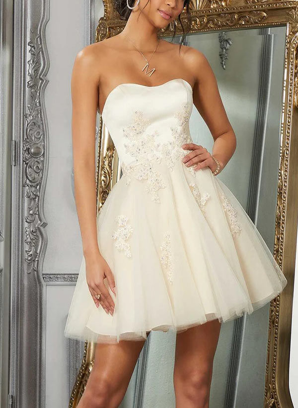 A-Line Sweetheart Sleeveless Short/Mini Tulle Homecoming Dresses With Appliques Lace
