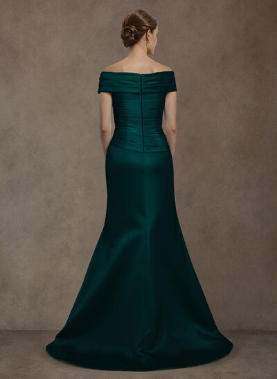 Long Satin Cap Shoulder Sheath/Column Mother Of The Bride Dresses