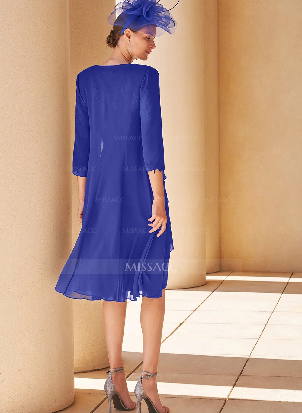 Royal Blue Lace Sheath/Column Knee-Length Mother Of The Bride Dresses