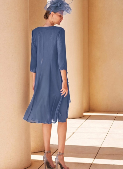 Royal Blue Lace Sheath/Column Knee-Length Mother Of The Bride Dresses