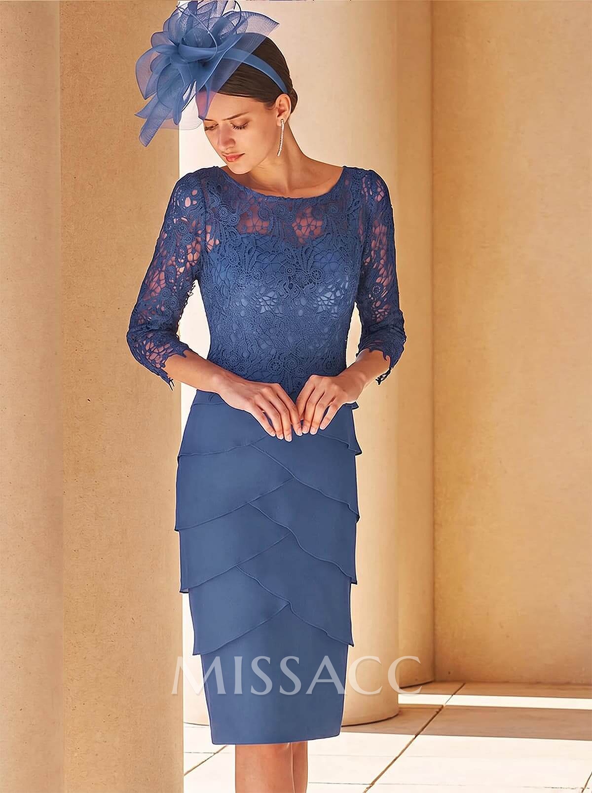 Royal Blue Lace Sheath/Column Knee-Length Mother Of The Bride Dresses