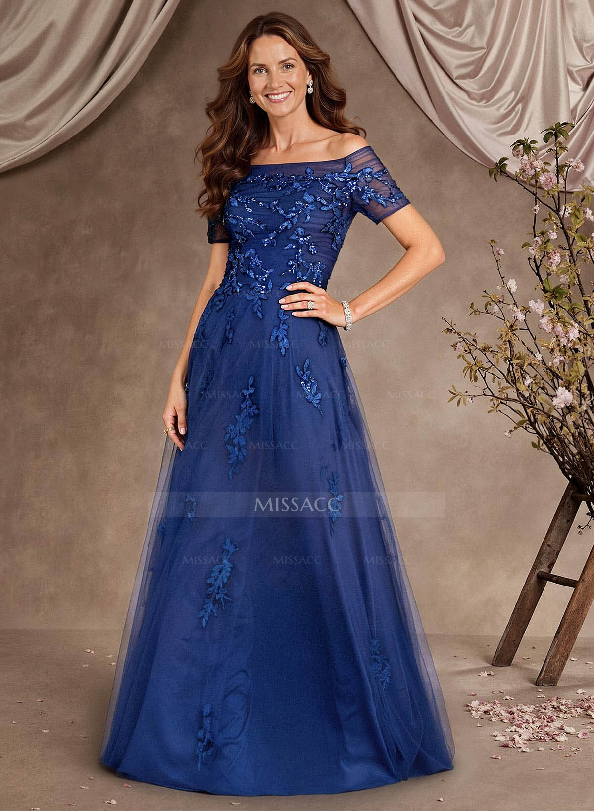 A-Line Off-The-Shoulder Short Sleeves Floor-Length Tulle Mother Of The Bride Dresses With Appliques Lace