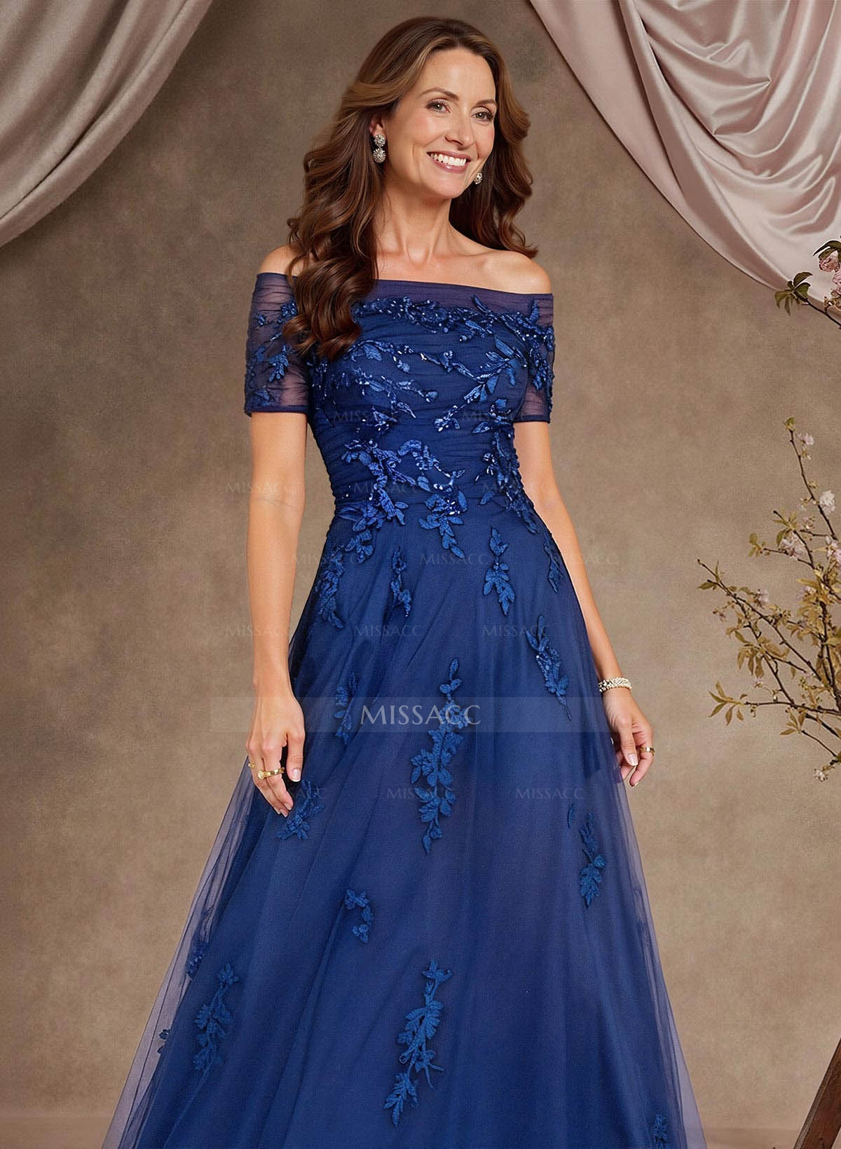 A-Line Off-The-Shoulder Short Sleeves Floor-Length Tulle Mother Of The Bride Dresses With Appliques Lace