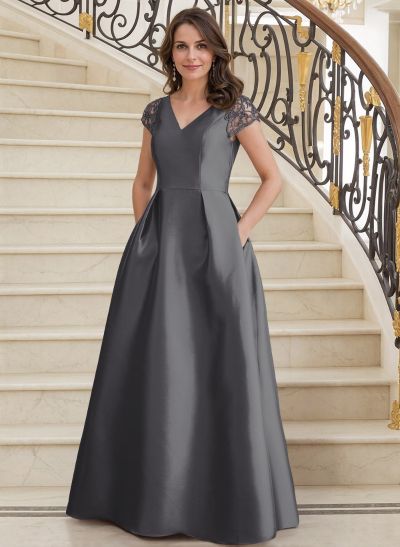 A-Line V-Neck Satin Mother Of The Bride Dresses With Pockets/Pleated