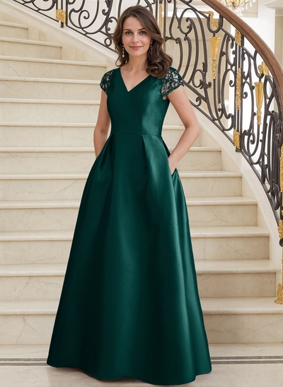 A-Line V-Neck Satin Mother Of The Bride Dresses With Pockets/Pleated