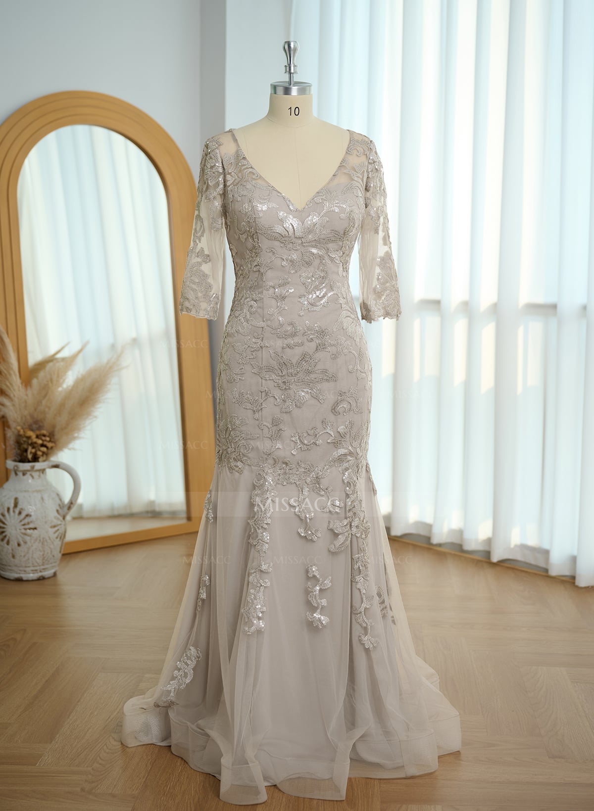 Mermaid V-Neck Lace/Tulle Mother Of The Bride Dresses With Sequins