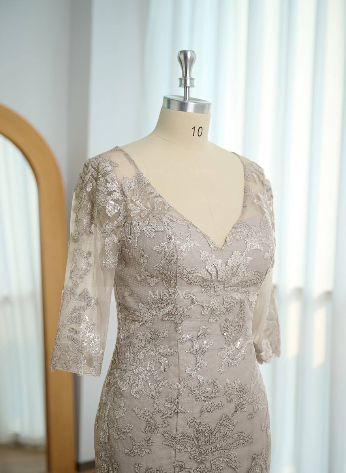 Mermaid V-Neck Lace/Tulle Mother Of The Bride Dresses With Sequins