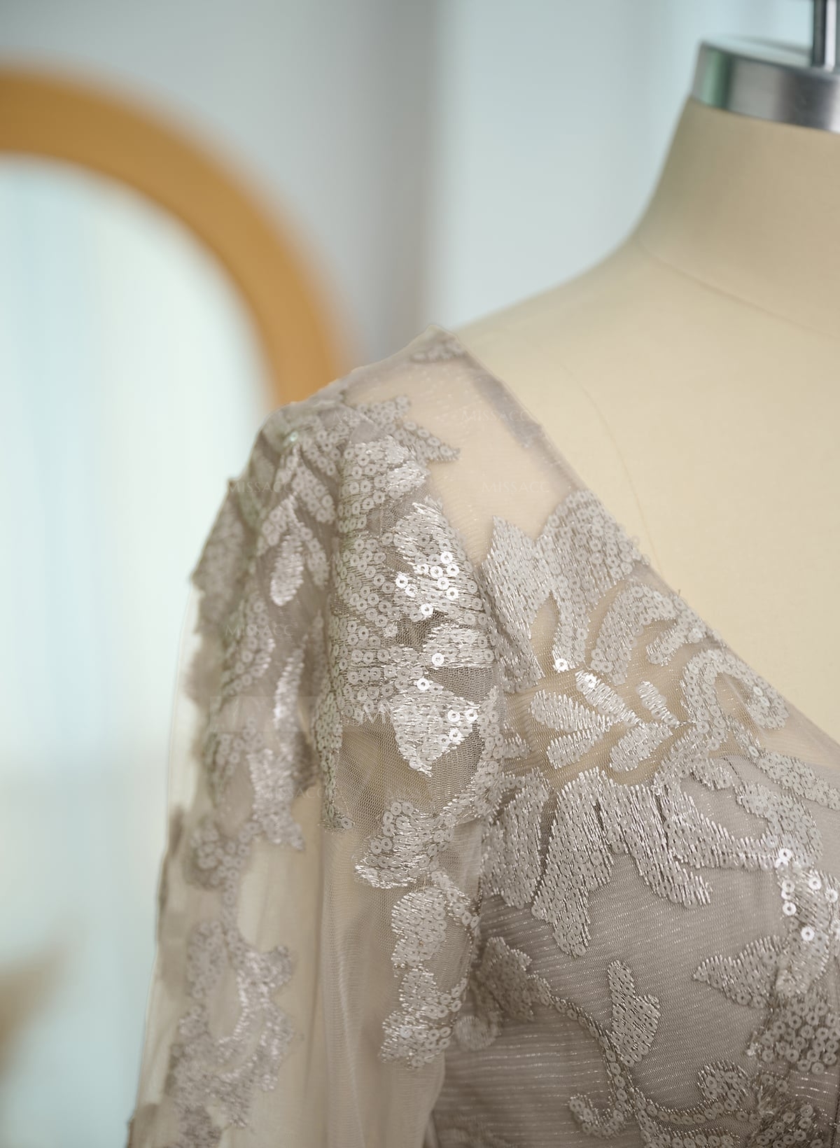 Mermaid V-Neck Lace/Tulle Mother Of The Bride Dresses With Sequins